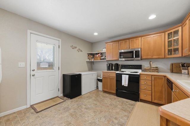 205 Random Rd, El Dorado, KS 67042