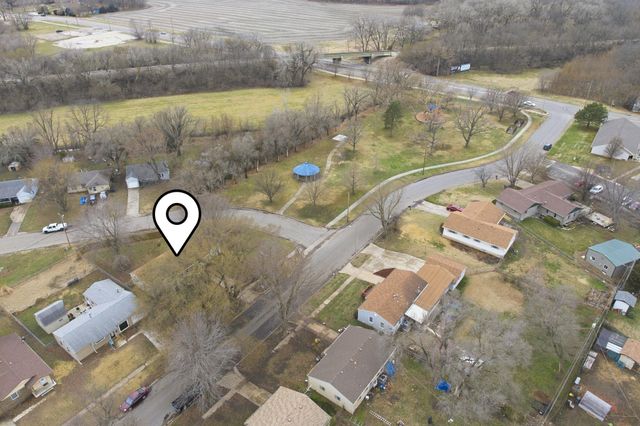 205 Random Rd, El Dorado, KS 67042