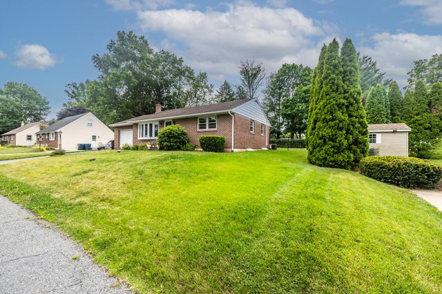 96 LINDBERG AVE., Pottstown, PA 19465