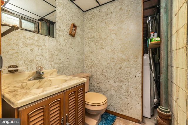 96 LINDBERG AVE., Pottstown, PA 19465