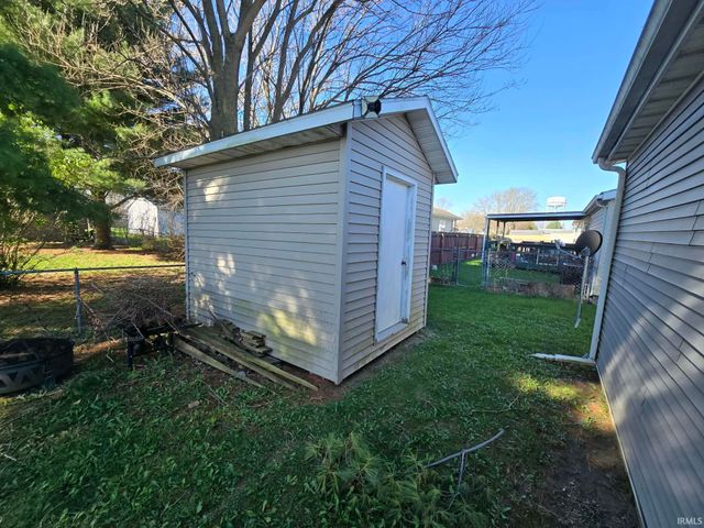 910 E SOUTH D Street, Gas City, IN 46933