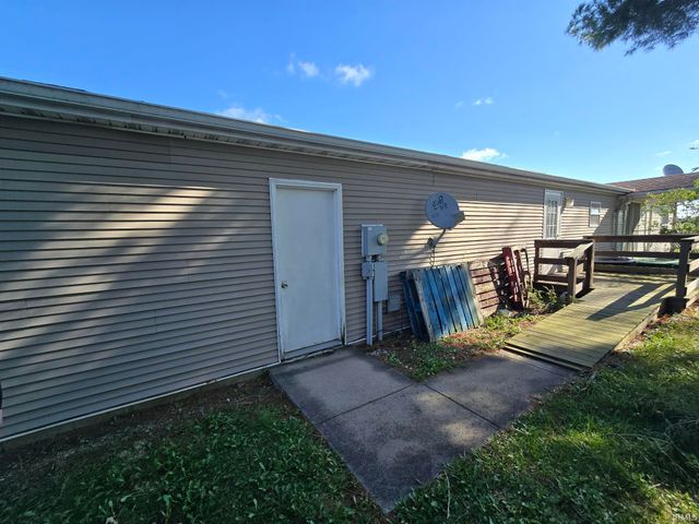 910 E SOUTH D Street, Gas City, IN 46933