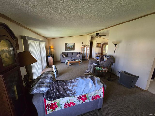 910 E SOUTH D Street, Gas City, IN 46933