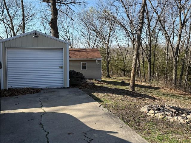 798 Lake Viking Terrace, Altamont, MO 64620