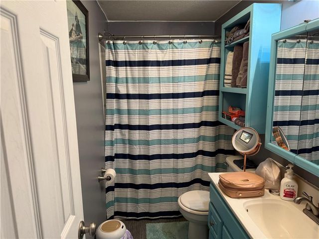 798 Lake Viking Terrace, Altamont, MO 64620