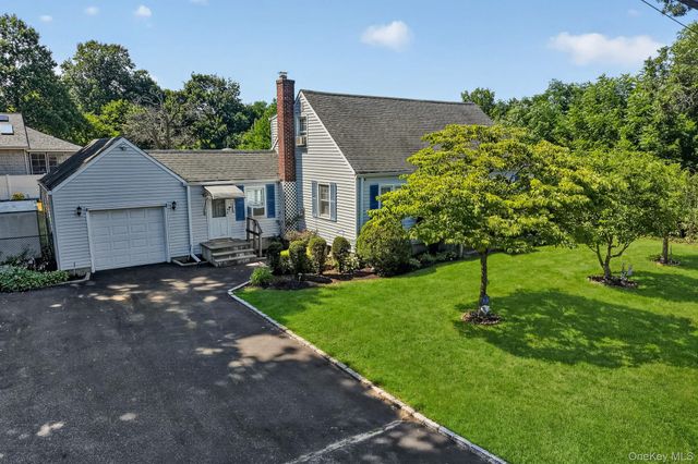 1547 Walt Whitman Road, Melville, NY 11747