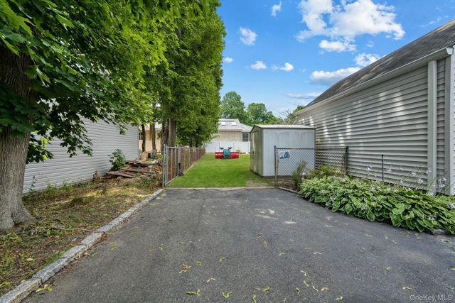 1547 Walt Whitman Road, Melville, NY 11747