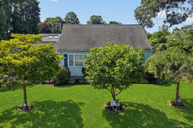 1547 Walt Whitman Road, Melville, NY 11747
