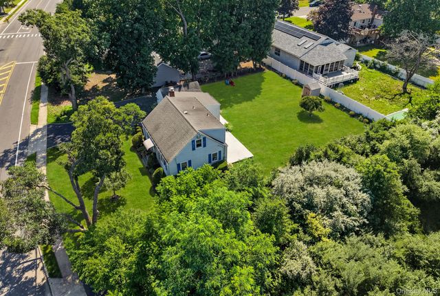 1547 Walt Whitman Road, Melville, NY 11747