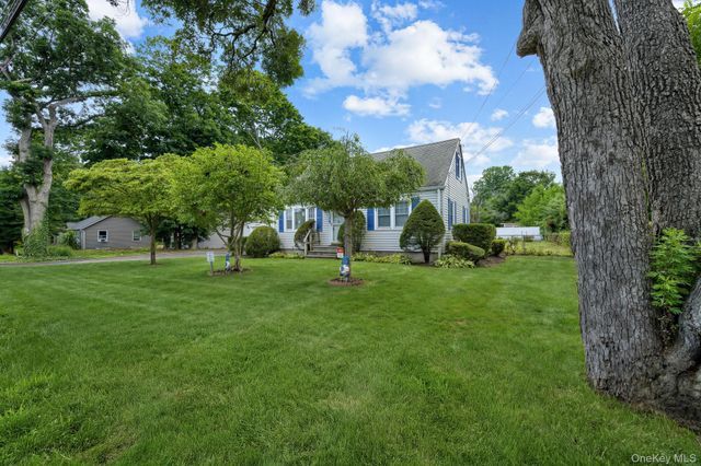 1547 Walt Whitman Road, Melville, NY 11747