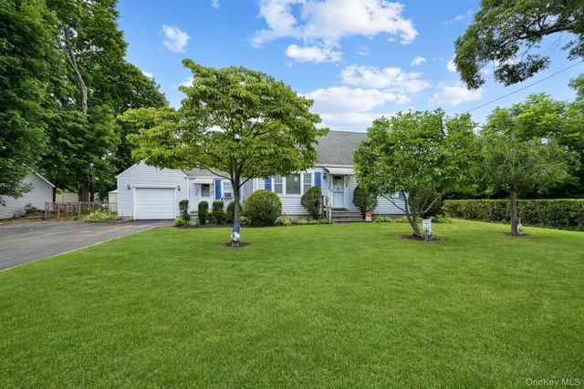 1547 Walt Whitman Road, Melville, NY 11747