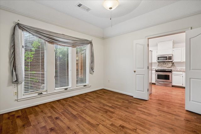 8685 CHRIS SUZANNE CIR, Memphis, TN 38018