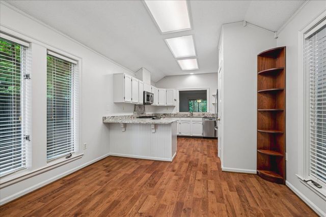 8685 CHRIS SUZANNE CIR, Memphis, TN 38018