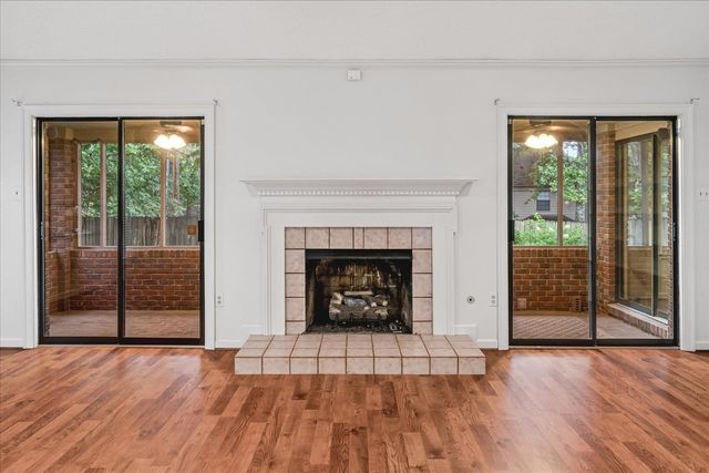 8685 CHRIS SUZANNE CIR, Memphis, TN 38018