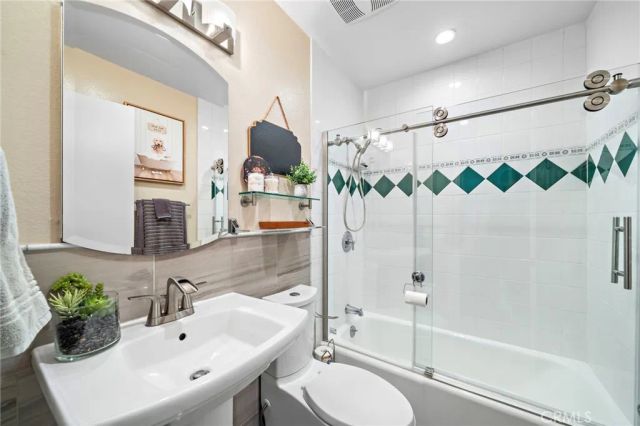 17349 Los Amigos Circle, Fountain Valley, CA 92708