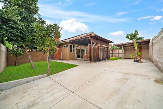 17349 Los Amigos Circle, Fountain Valley, CA 92708