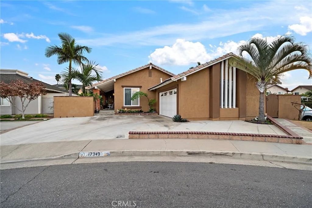 17349 Los Amigos Circle, Fountain Valley, CA 92708