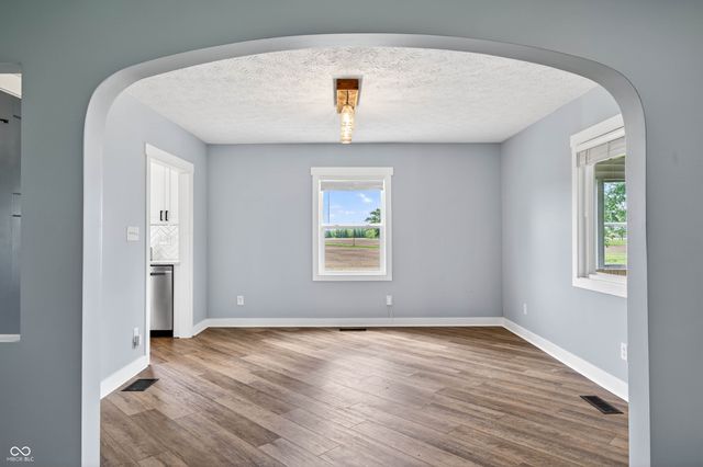 4665 S Mauxferry Road, Franklin, IN 46131