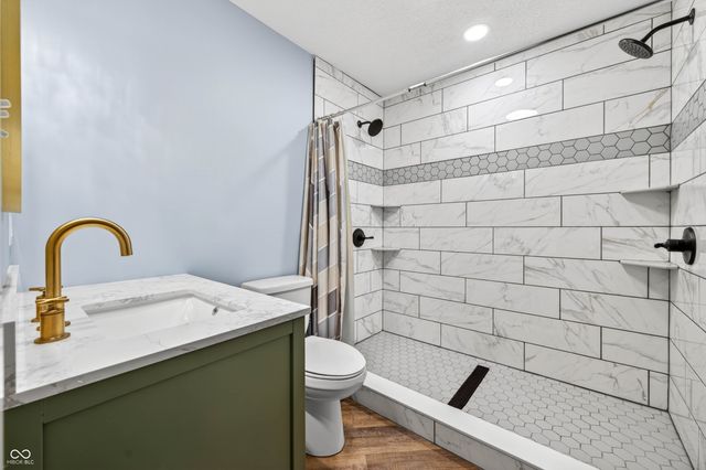4665 S Mauxferry Road, Franklin, IN 46131