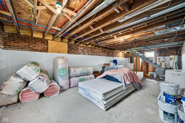 4665 S Mauxferry Road, Franklin, IN 46131