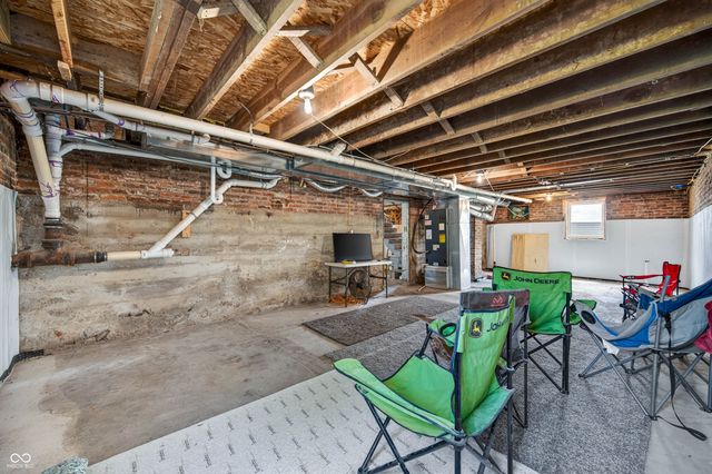 4665 S Mauxferry Road, Franklin, IN 46131