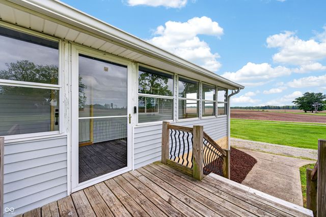 4665 S Mauxferry Road, Franklin, IN 46131