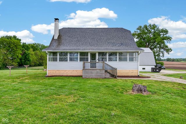 4665 S Mauxferry Road, Franklin, IN 46131