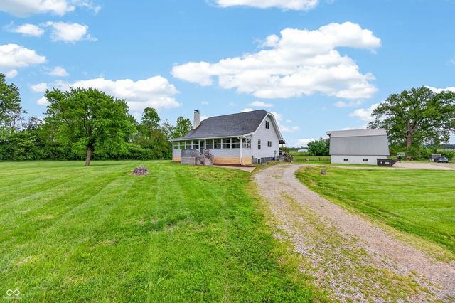4665 S Mauxferry Road, Franklin, IN 46131