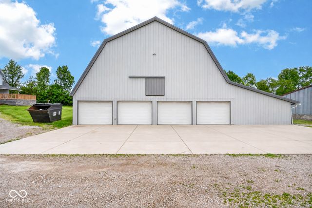 4665 S Mauxferry Road, Franklin, IN 46131