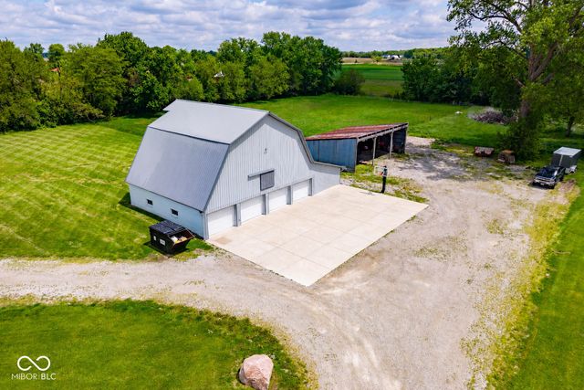 4665 S Mauxferry Road, Franklin, IN 46131