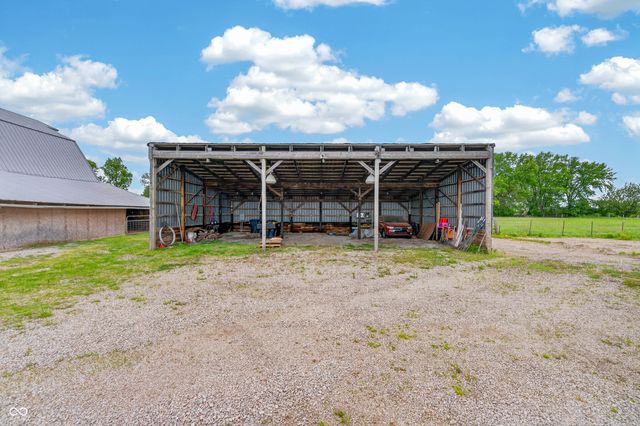4665 S Mauxferry Road, Franklin, IN 46131