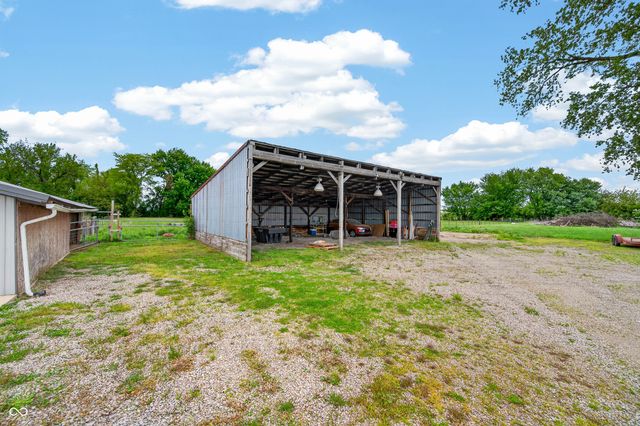 4665 S Mauxferry Road, Franklin, IN 46131