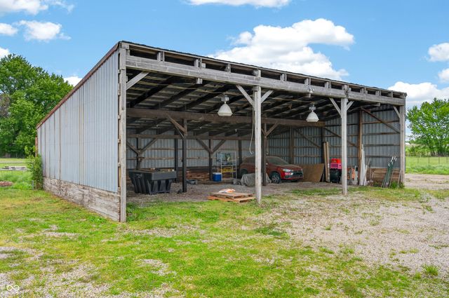 4665 S Mauxferry Road, Franklin, IN 46131