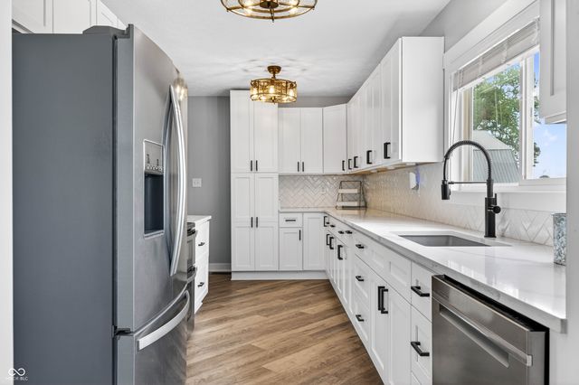 4665 S Mauxferry Road, Franklin, IN 46131