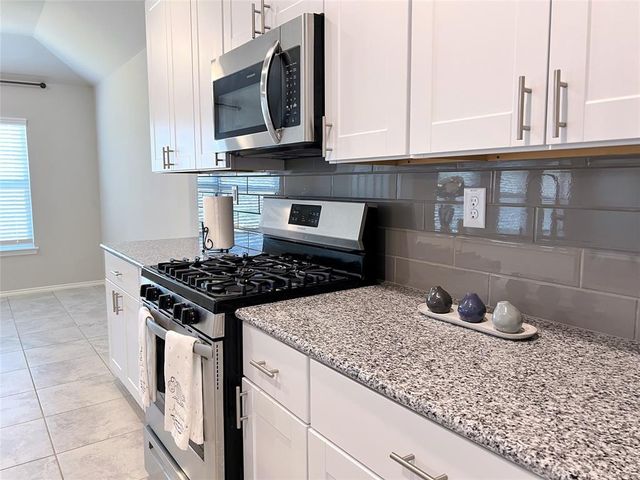 126 Courageous Side Way, Magnolia, TX 77354