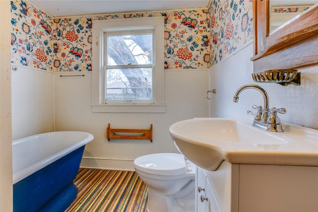 123 N Rosemont Avenue, Dallas, TX 75208