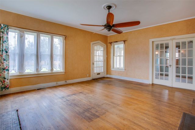 123 N Rosemont Avenue, Dallas, TX 75208