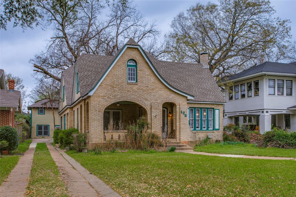 123 N Rosemont Avenue, Dallas, TX 75208