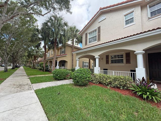 4533 Highgate Drive B, Delray Beach, FL 33445