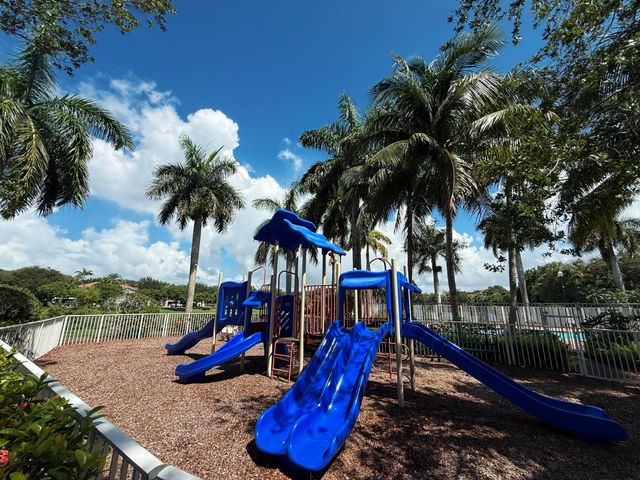 4533 Highgate Drive B, Delray Beach, FL 33445