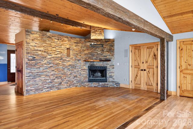 38 Lookout Road, Asheville, NC 28804