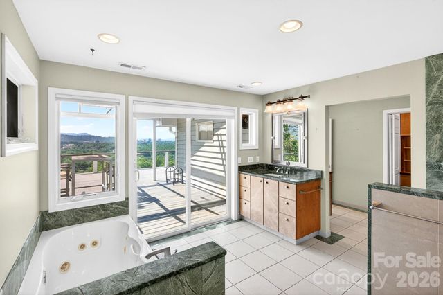 38 Lookout Road, Asheville, NC 28804
