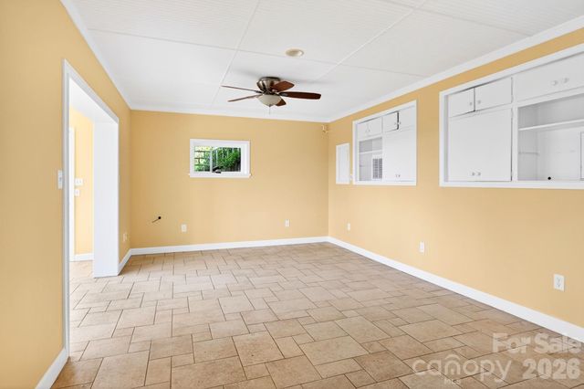 38 Lookout Road, Asheville, NC 28804