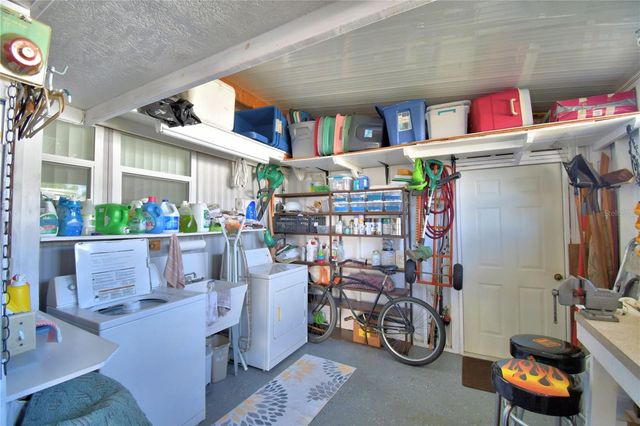 123 HOLIDAY LANE, Auburndale, FL 33823