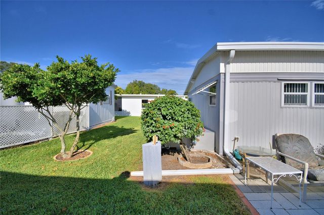 123 HOLIDAY LANE, Auburndale, FL 33823