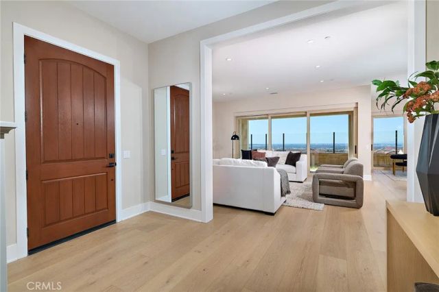 113 Oakstone, Irvine, CA 92618