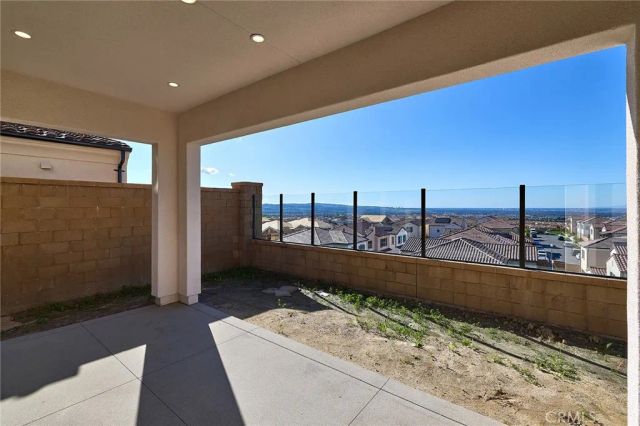 113 Oakstone, Irvine, CA 92618