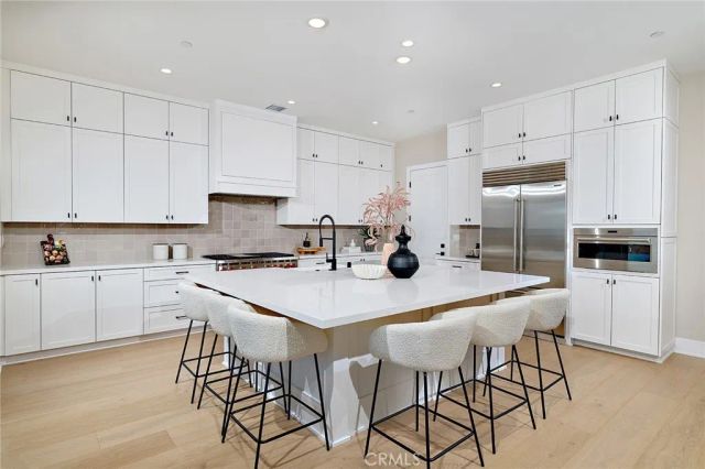 113 Oakstone, Irvine, CA 92618