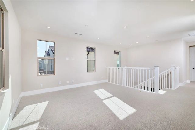 113 Oakstone, Irvine, CA 92618