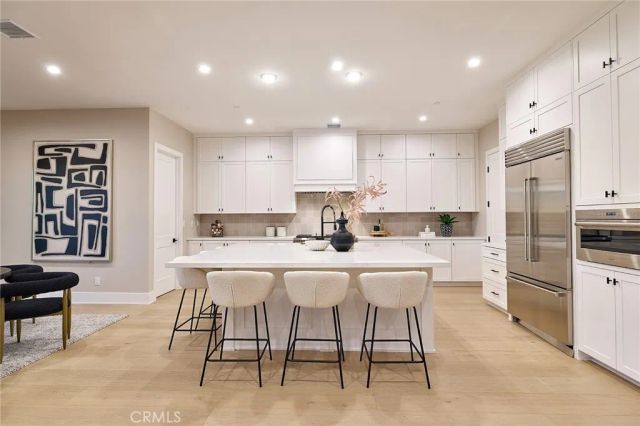 113 Oakstone, Irvine, CA 92618